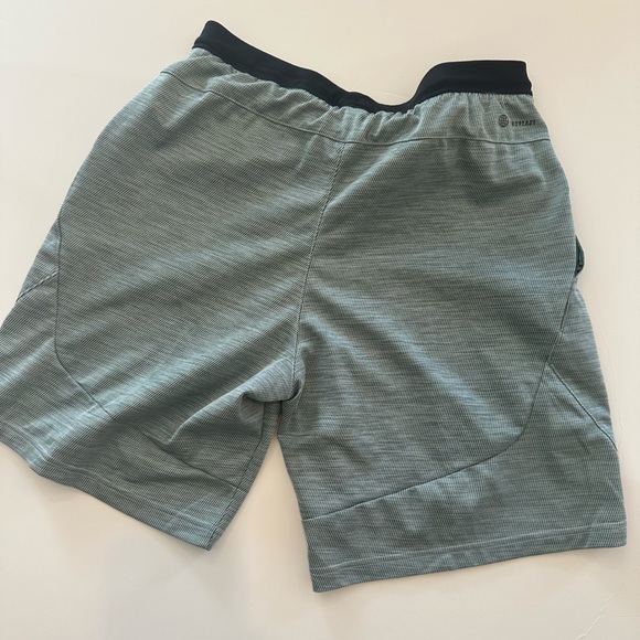 Adidas barely used men’s medium athletic shorts - Picture 2 of 2